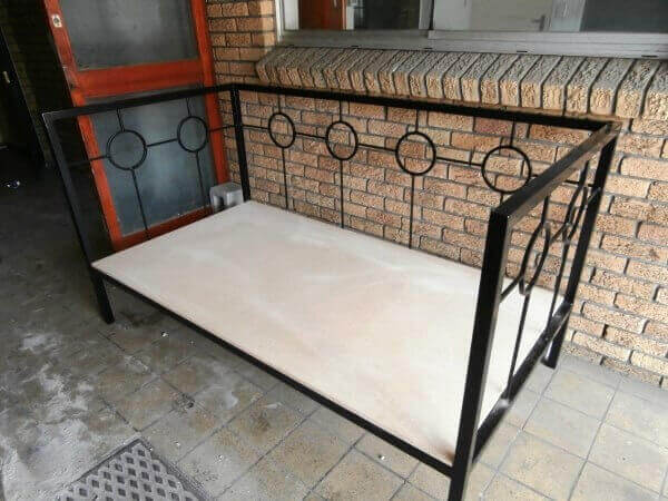 metal steel iron daybed image