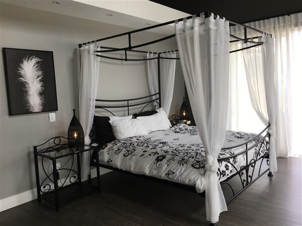 chantelle 4 post bed image